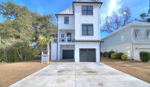 Five-Bedroom Holiday Home