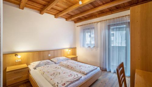 Superior One-Bedroom Apartment with Balcony