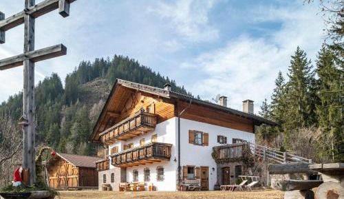 Superior One-Bedroom Apartment