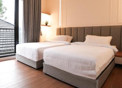 Twin Room with Balcony