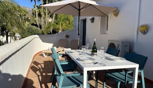 Apartment with Garden View