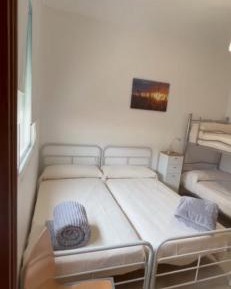 Economy Quadruple Room with Shared Bathroom