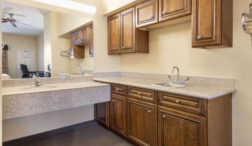 Deluxe Queen Room - Disability Access/Non-Smoking