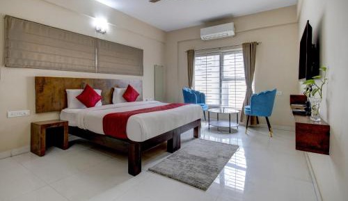 Deluxe Family Room