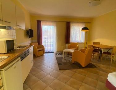 Apartment with Garden View