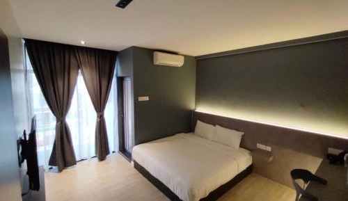 King Room with Balcony