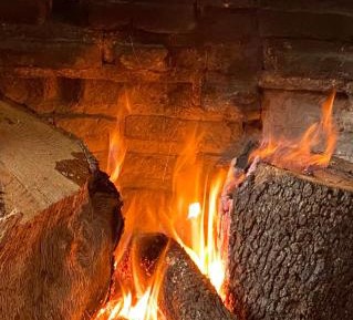 Six-Bedroom Country house 