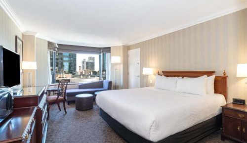 Standard Room, 1 King Bed