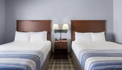 Deluxe Queen Room with Two Queen Beds - Non-Smoking