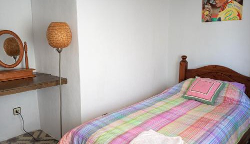 Single Room with Shared Bathroom