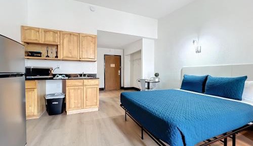 King Room - Non-Smoking