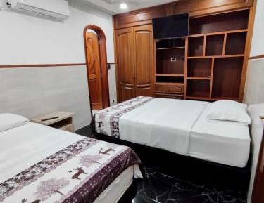 Quadruple Room with Private Bathroom