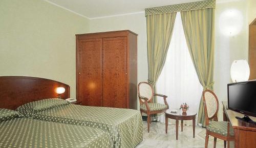 Standard Double or Twin Room with Garden View