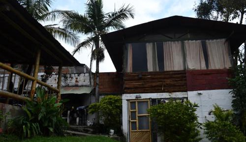 Family Room with Mountain View