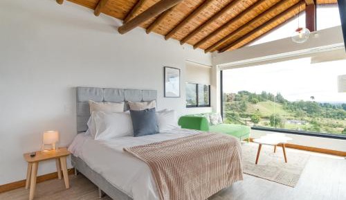 Junior Suite with Mountain View