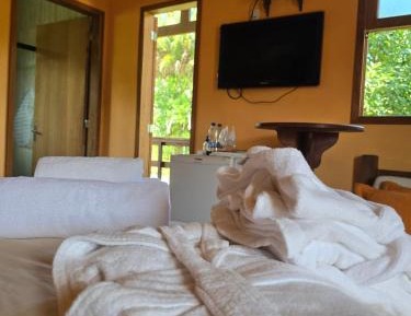 Studio with Spa Bath