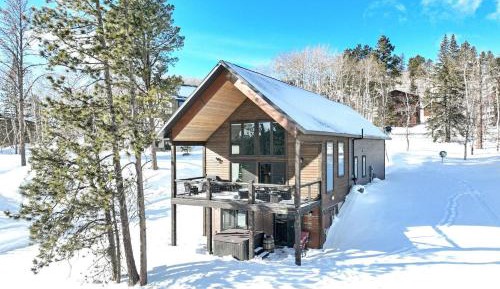 Four-Bedroom Holiday Home