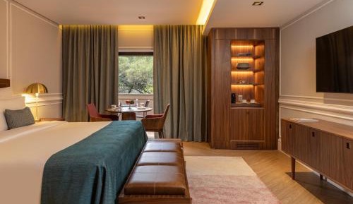 Junior Suite with Balcony