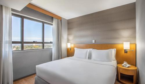 Superior Queen Park View