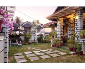 Deluxe Double Room (2 Adults + 1 Child)