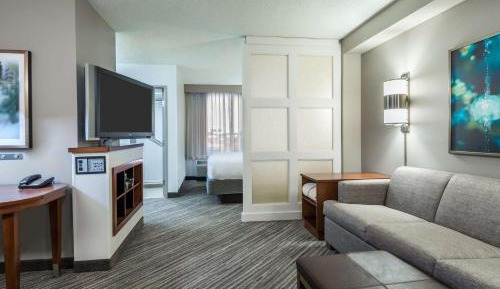 King Room with Sofa Bed - High Floor