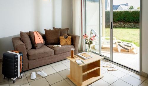 Classic Two-Bedroom Apartment (4 Adults)