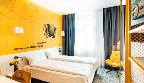 Premium Room with Two Single Beds