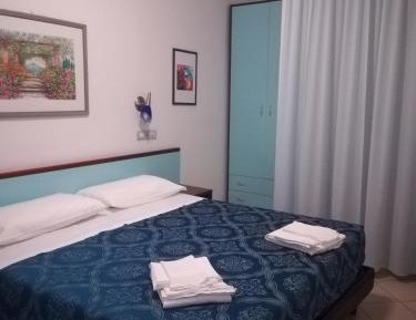 One-Bedroom Apartment (2 Adults)