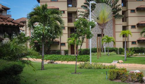 Four-Bedroom Apartment with Balcony 
