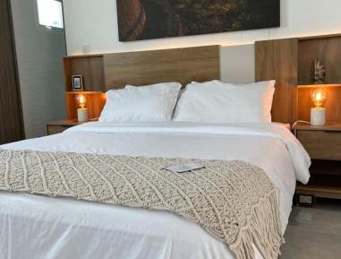 Deluxe Suite with Sea View