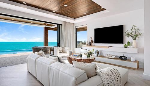 Villa with Sea View