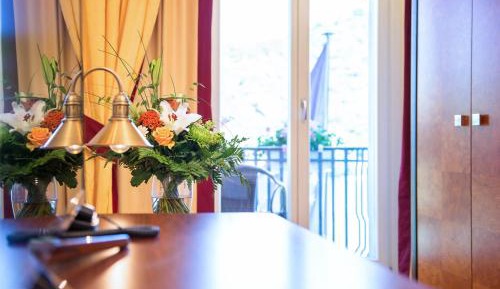 Single Room with Courtyard/City View