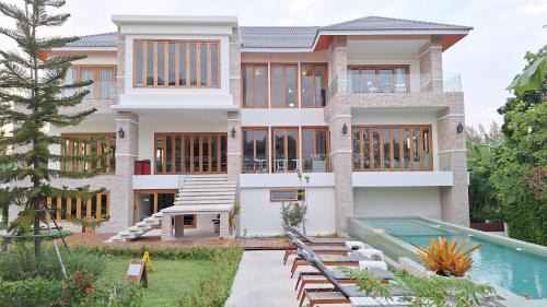 One-Bedroom Villa