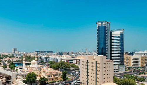 Classic King Room with complimentary shuttle service to Dubai Mall & Kite Beach