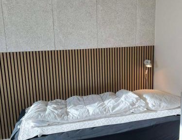 Single Room with Shared Bathroom