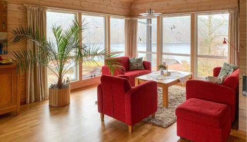 Four-Bedroom Holiday Home