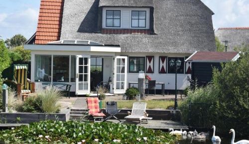 Three-Bedroom Holiday Home 