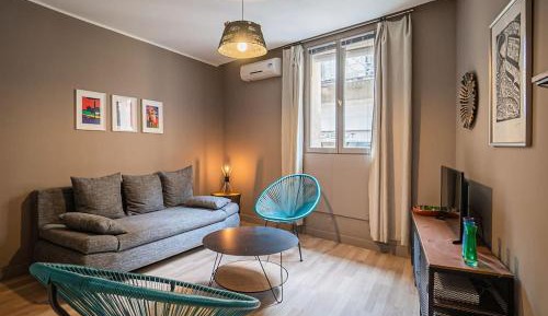 One-Bedroom Apartment