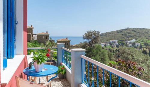 Superior One-Bedroom Apartment with Balcony