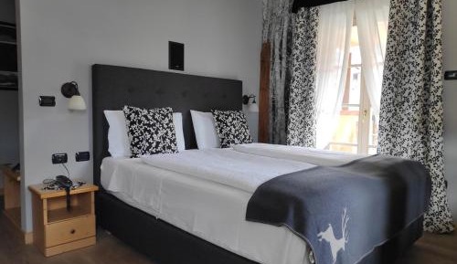 Junior Suite with Balcony