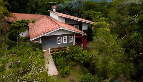 Villa with Garden View