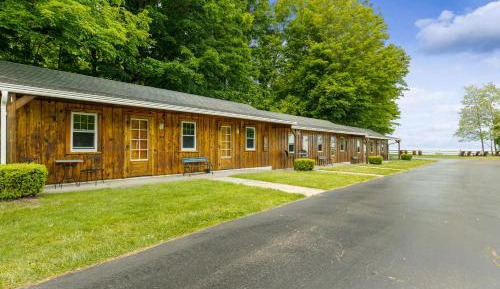 Standard Room with Two Double Beds