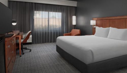 King Room with Sofa Bed