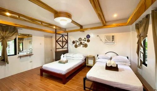 Deluxe Quadruple Room