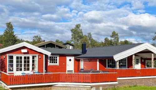 Five-Bedroom Holiday Home