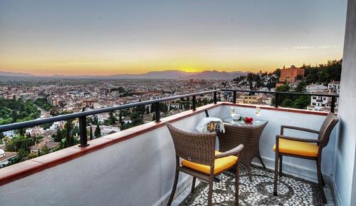 Superior Double or Twin Room with Terrace