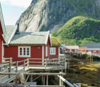 One-Bedroom Deluxe Rorbu Cabin with Sea View