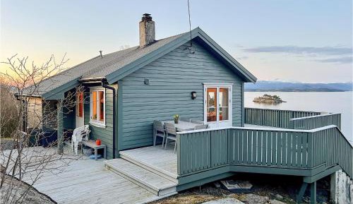 Four-Bedroom Holiday Home