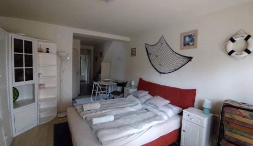 Deluxe Room (2 Adults + 1 Child)