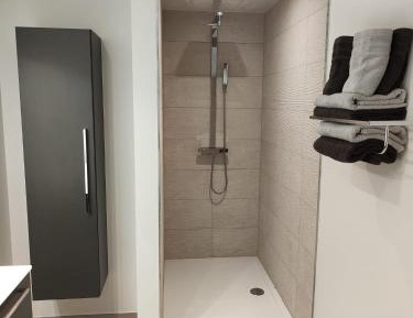 Quadruple Room with Private Bathroom